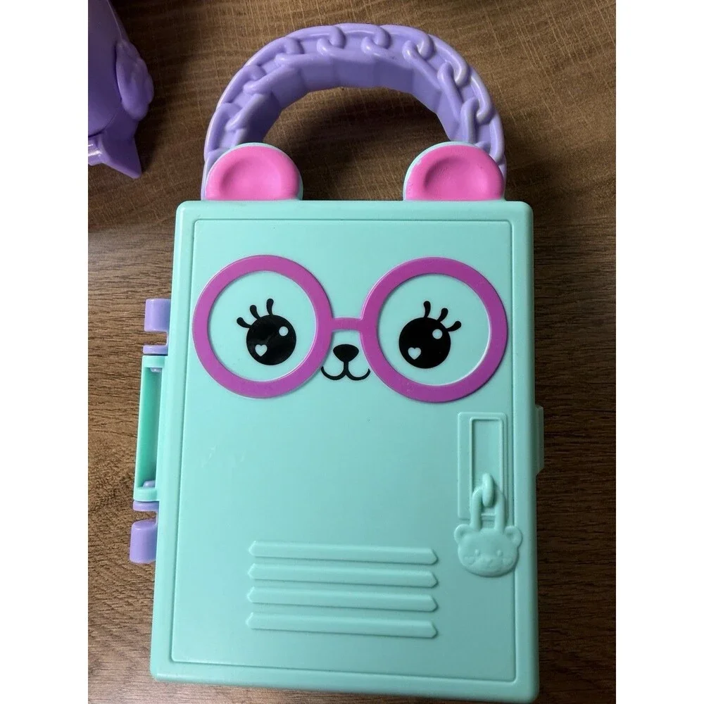 Polly Pocket 8 Piece Mixed Lot Cases And Dolls